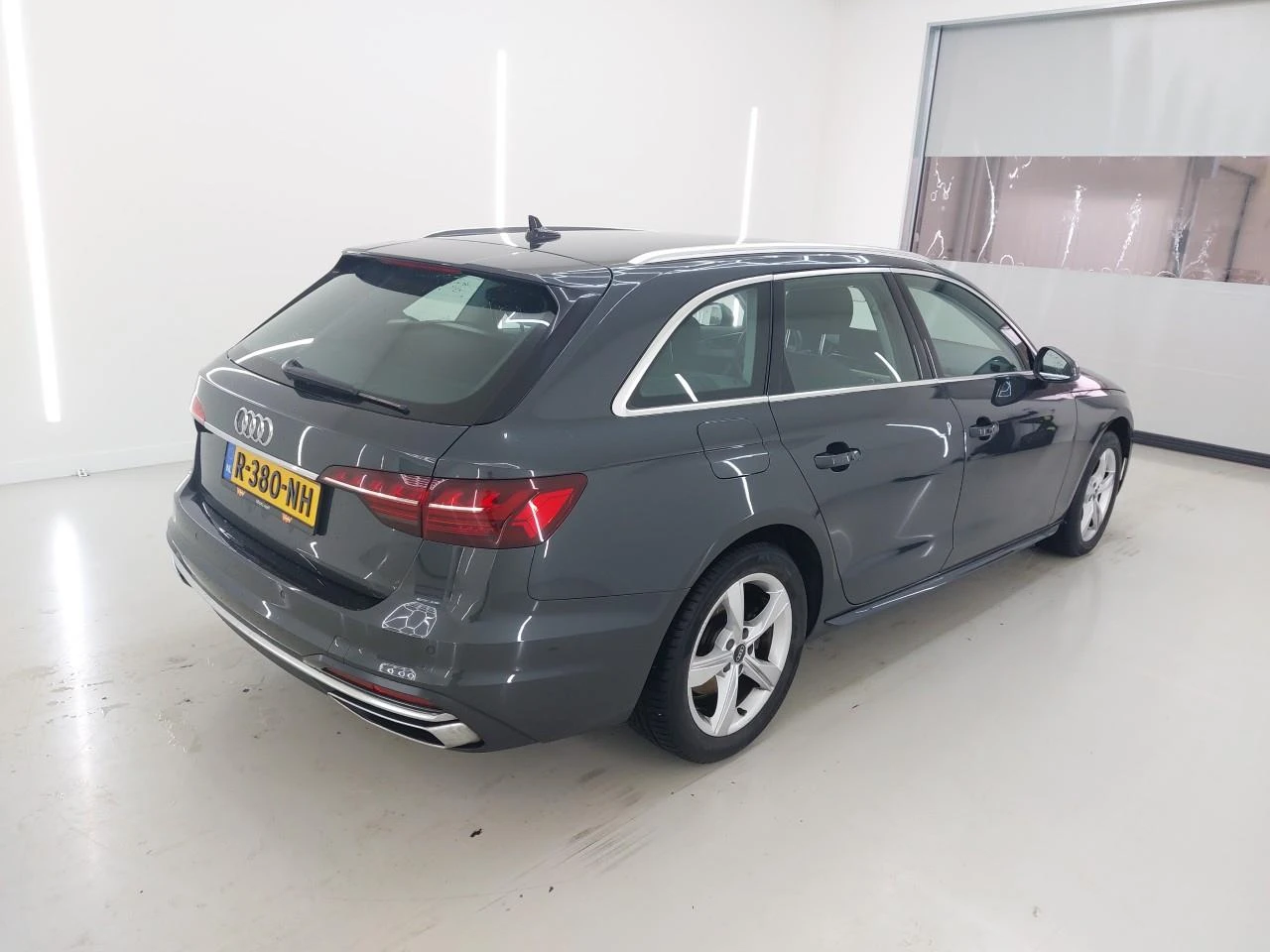 Audi A4 40 TFSI /204/S tronic /Advanced Edition /Очакван !, снимка 3 - Автомобили и джипове - 53825652