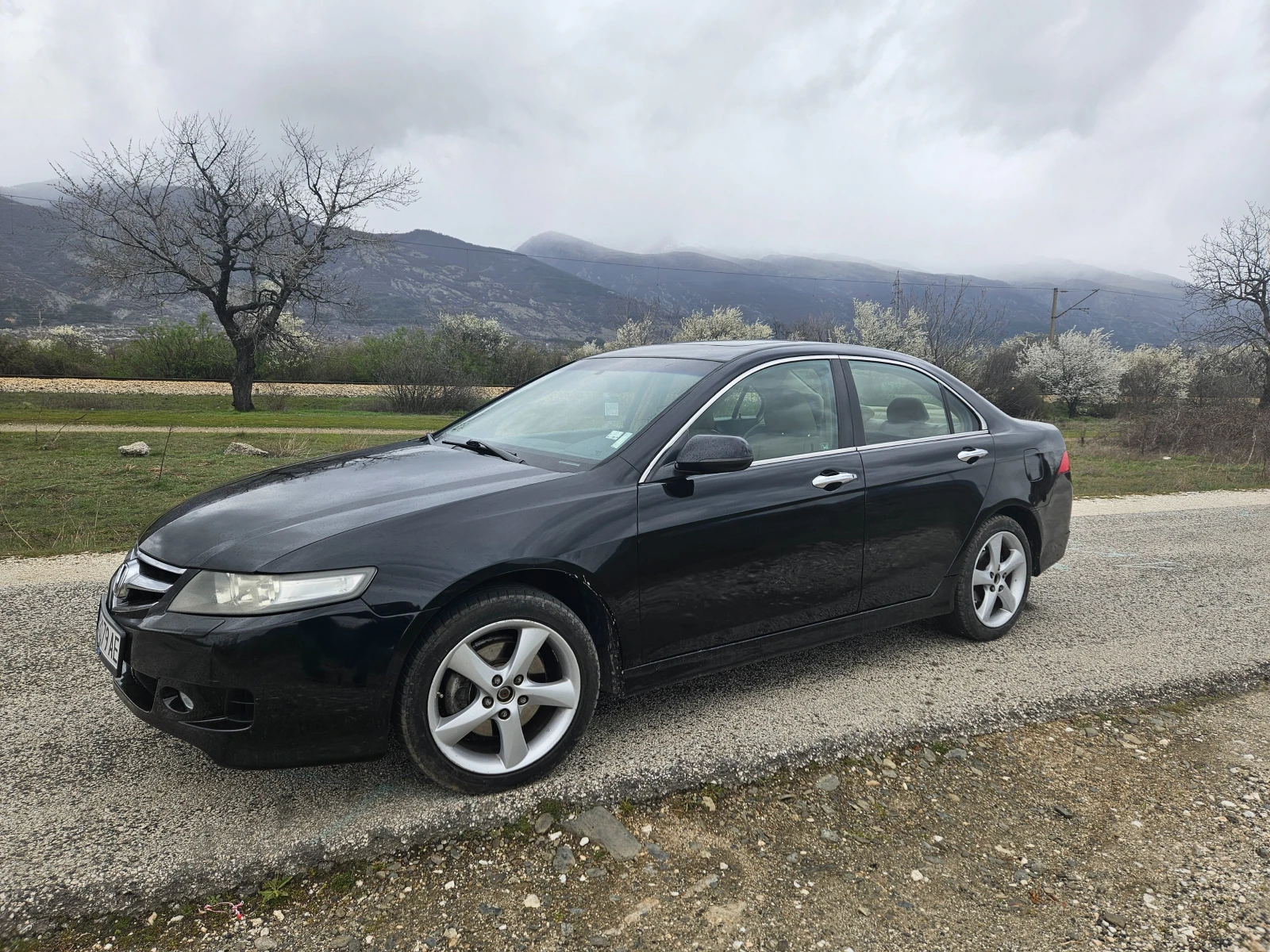 Honda Accord 2.2 i-CDTI, снимка 6 - Автомобили и джипове - 54023193