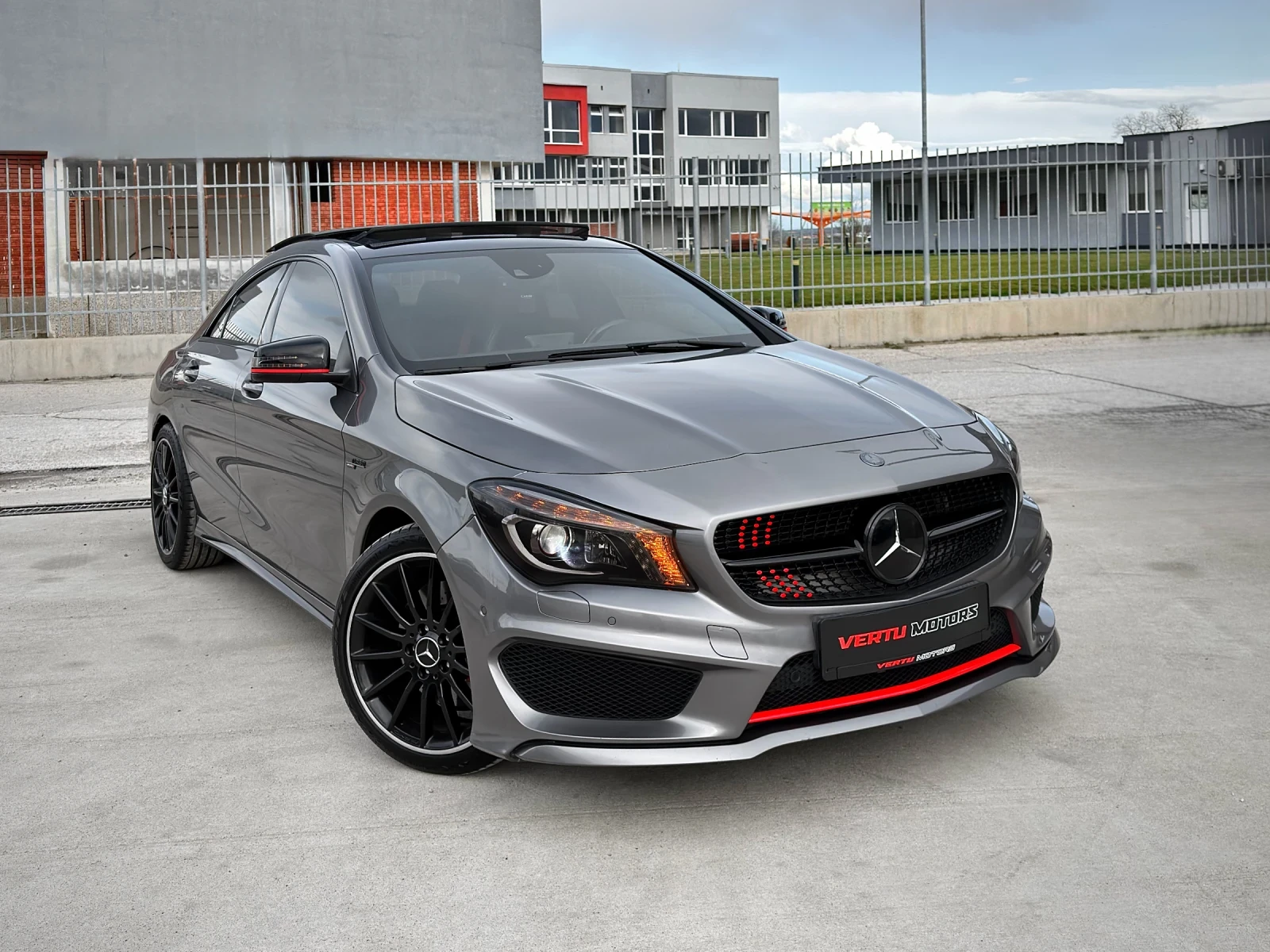 Mercedes-Benz CLA 250 45AMG OPTIC / PANORAMA / REDART / HARMAN/KARDON , снимка 17 - Автомобили и джипове - 54092360