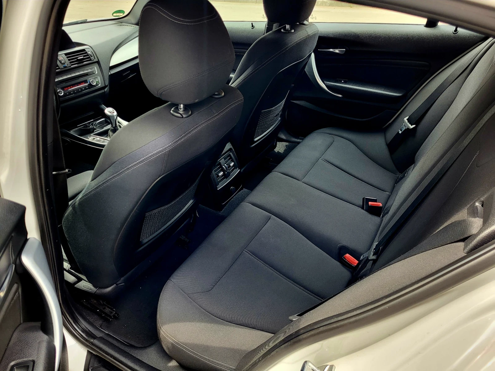 BMW 118 SPORT 170p.s., снимка 8 - Автомобили и джипове - 54205876