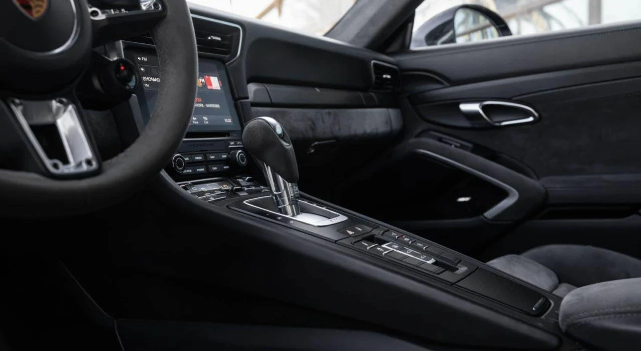 Porsche Carrera 911 GTS, снимка 9 - Автомобили и джипове - 54239380