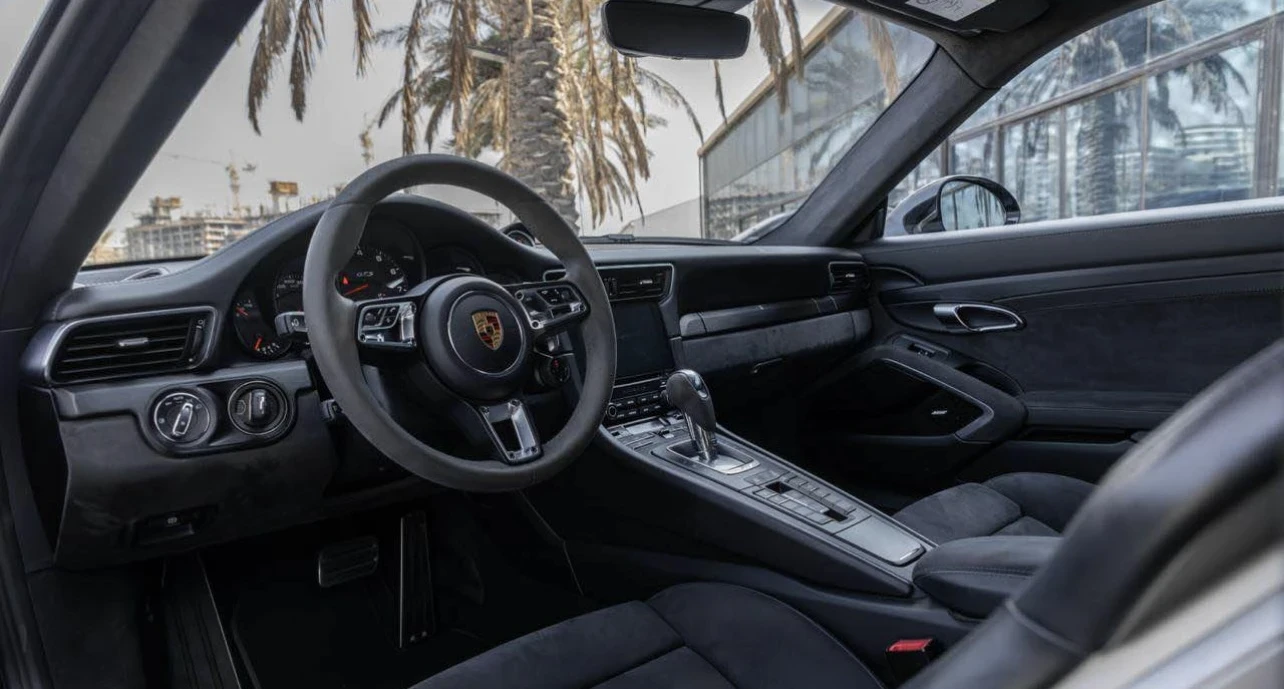 Porsche Carrera 911 GTS, снимка 10 - Автомобили и джипове - 54239380