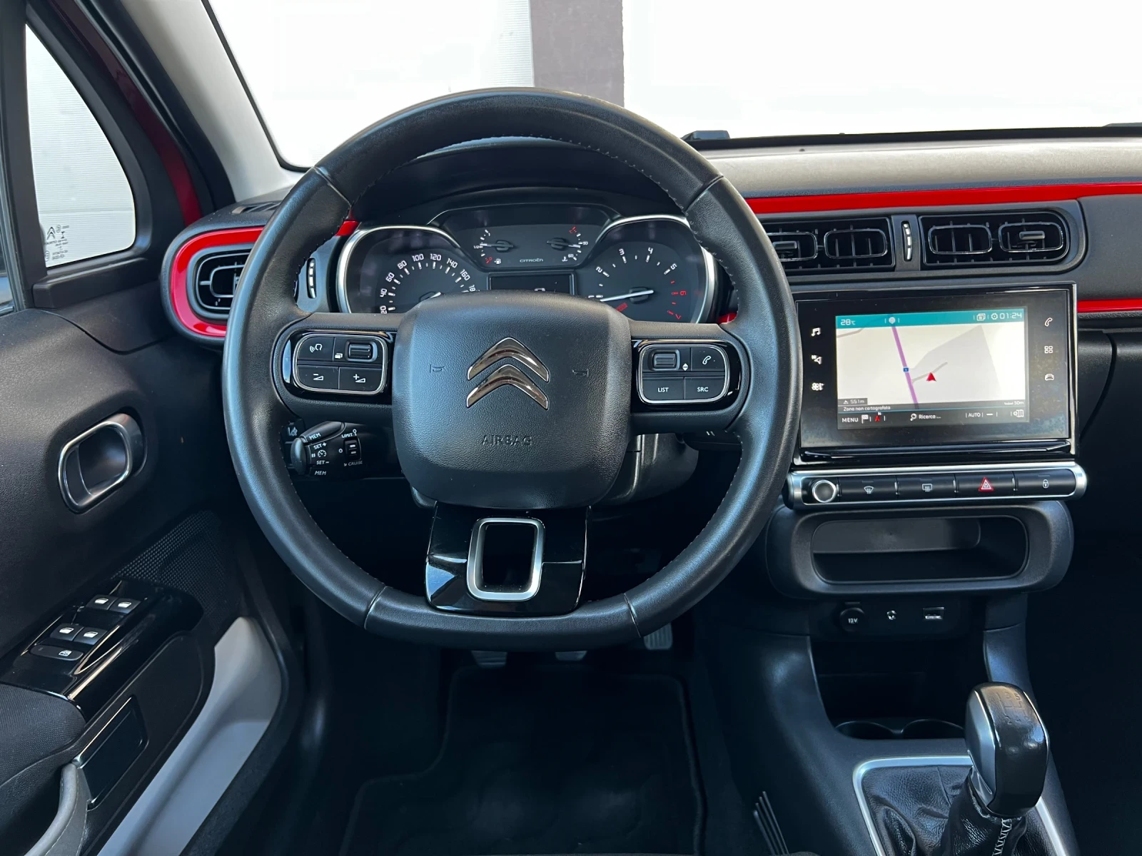 Citroen C3 1.2 PureTech 70 000 км SHINE NAVI  EURO6B KTEO, снимка 4 - Автомобили и джипове - 55162593