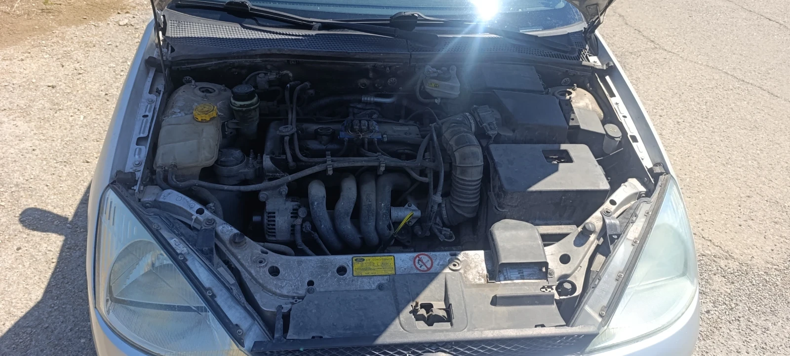Ford Focus 1.6 100кс, снимка 3 - Автомобили и джипове - 55626873