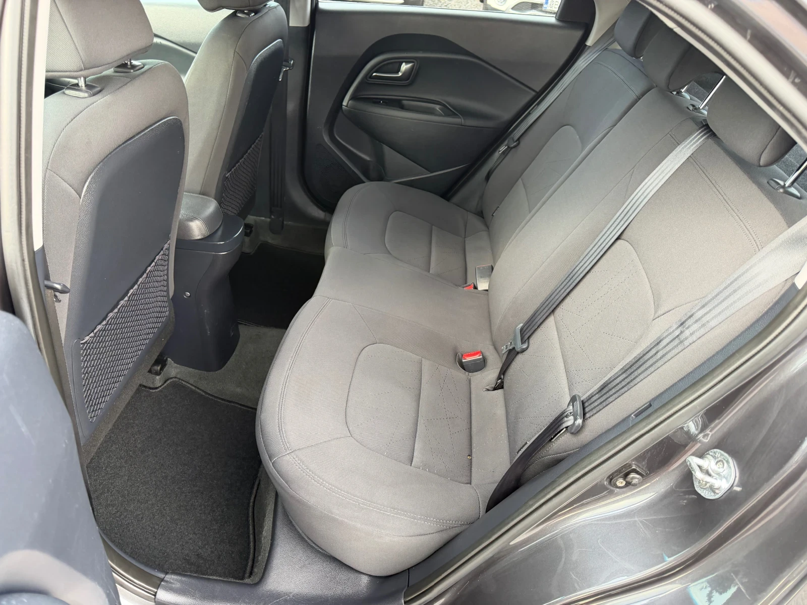 Kia Rio III, 1.2i, 85 Hp, Камера, Навигация, снимка 13 - Автомобили и джипове - 55666090