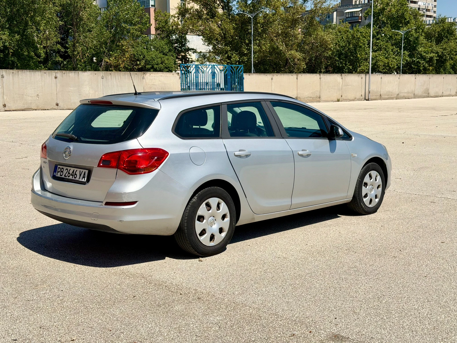 Opel Astra Sport Tourer Газов инжекцион BRC, снимка 7 - Автомобили и джипове - 55738173