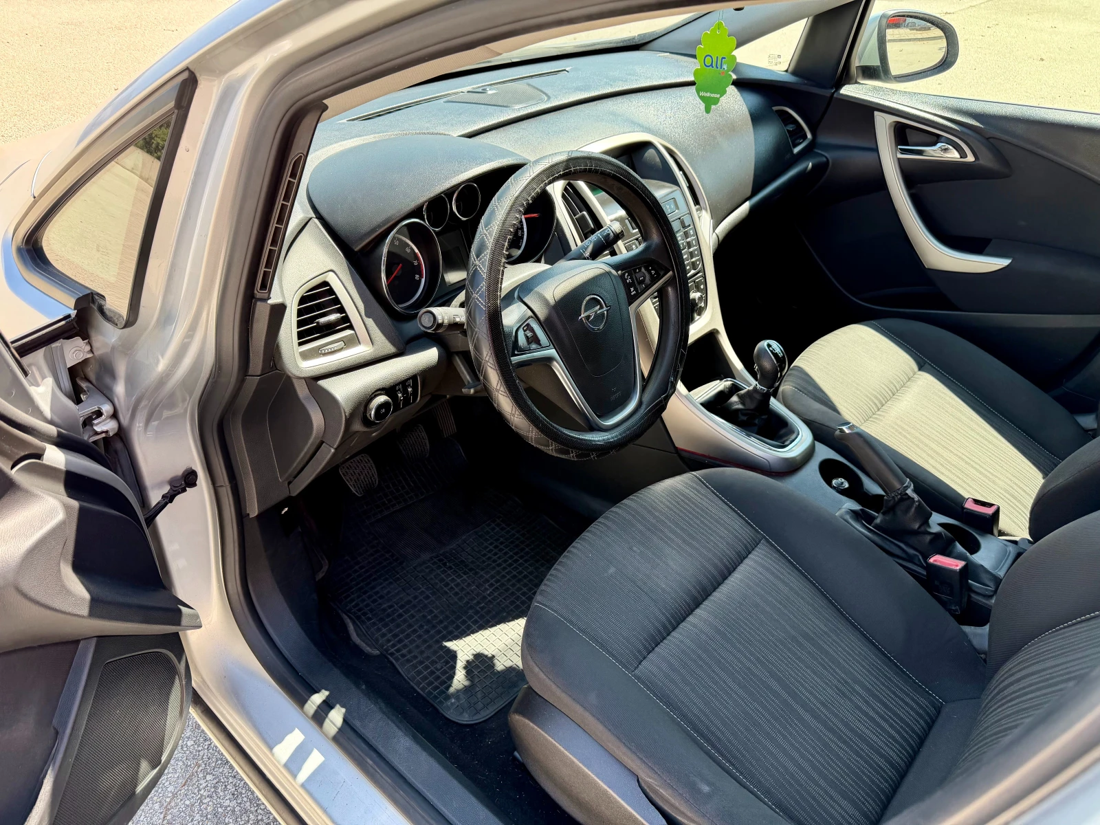 Opel Astra Sport Tourer Газов инжекцион BRC, снимка 11 - Автомобили и джипове - 55738173