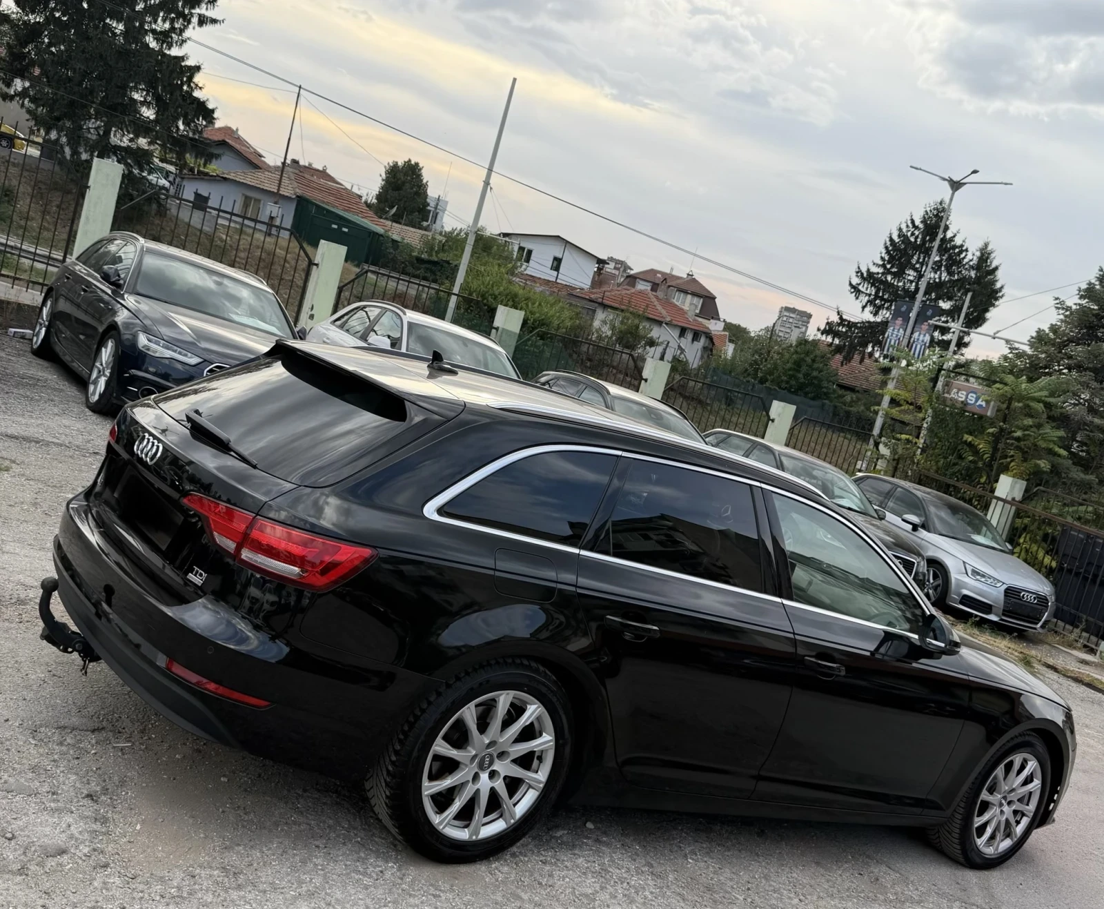 Audi A4 * PANO* NAVI* LED* , снимка 4 - Автомобили и джипове - 56185318