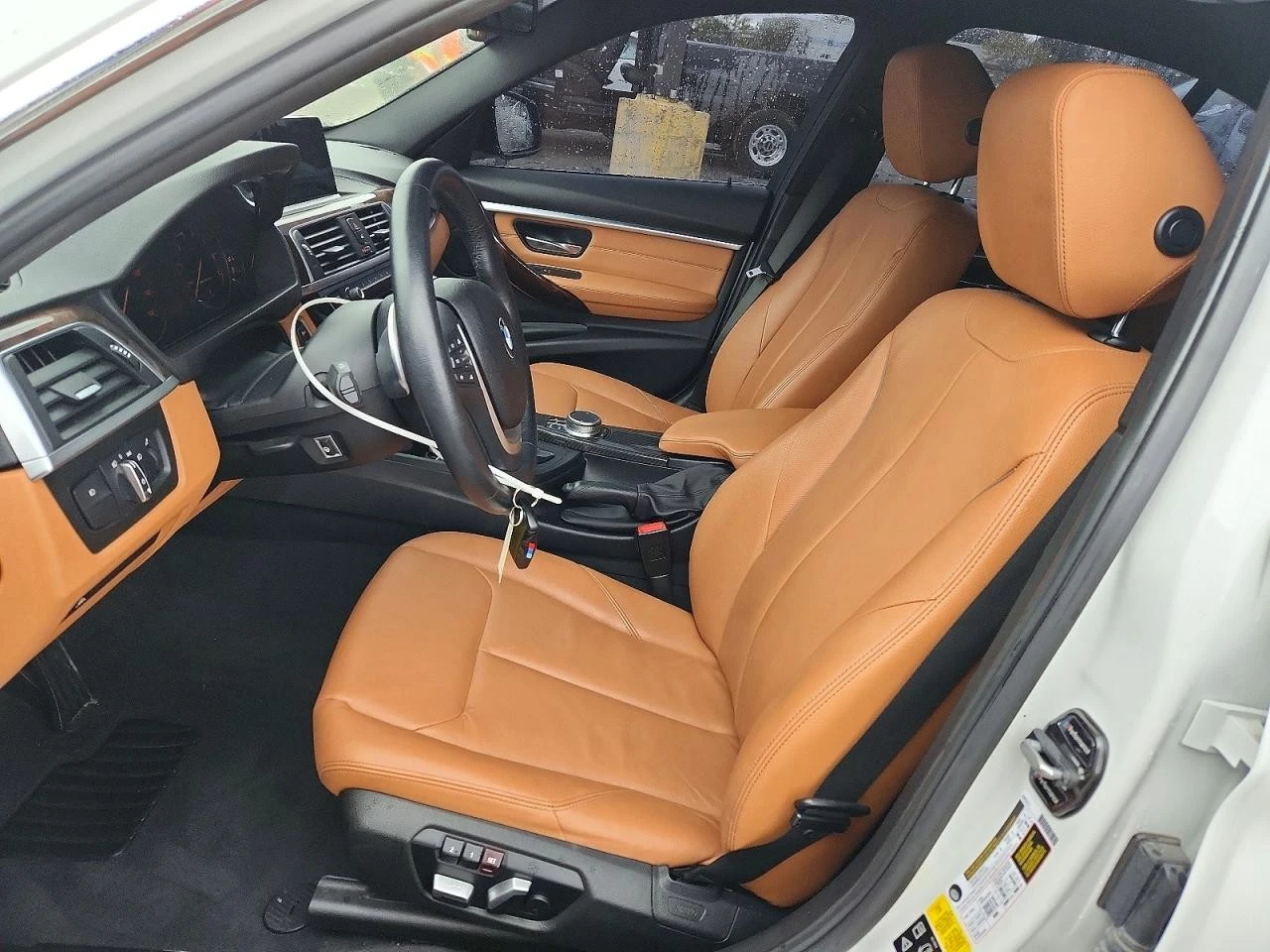 BMW 330 XI CARFAX | Mobile.bg � ����������� 10