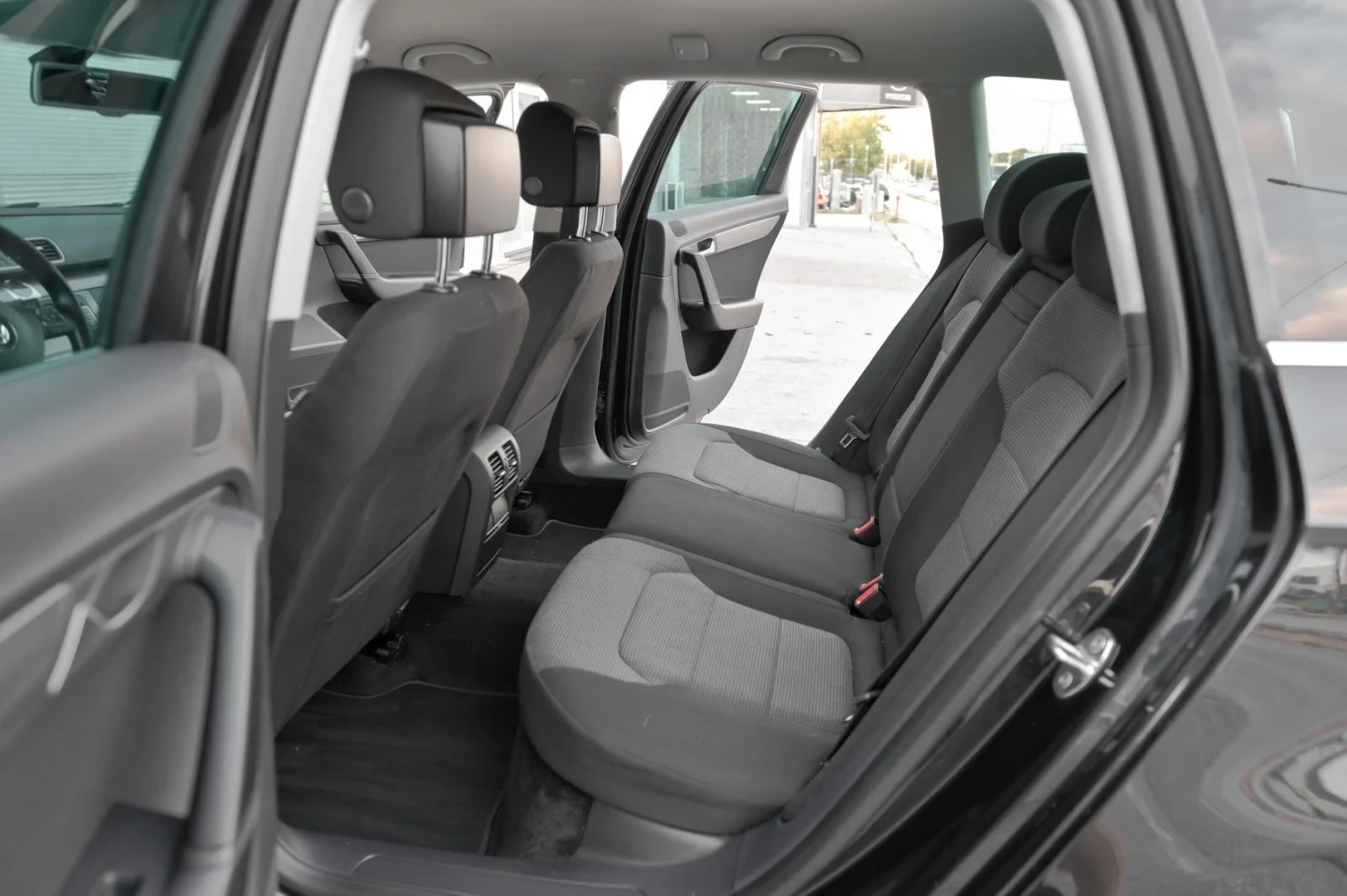 VW Passat 2.0 TDI AUTO CAMERA, снимка 12 - Автомобили и джипове - 56581163