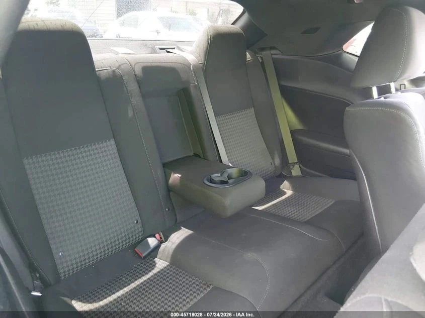 Dodge Challenger, снимка 9 - Автомобили и джипове - 56688576
