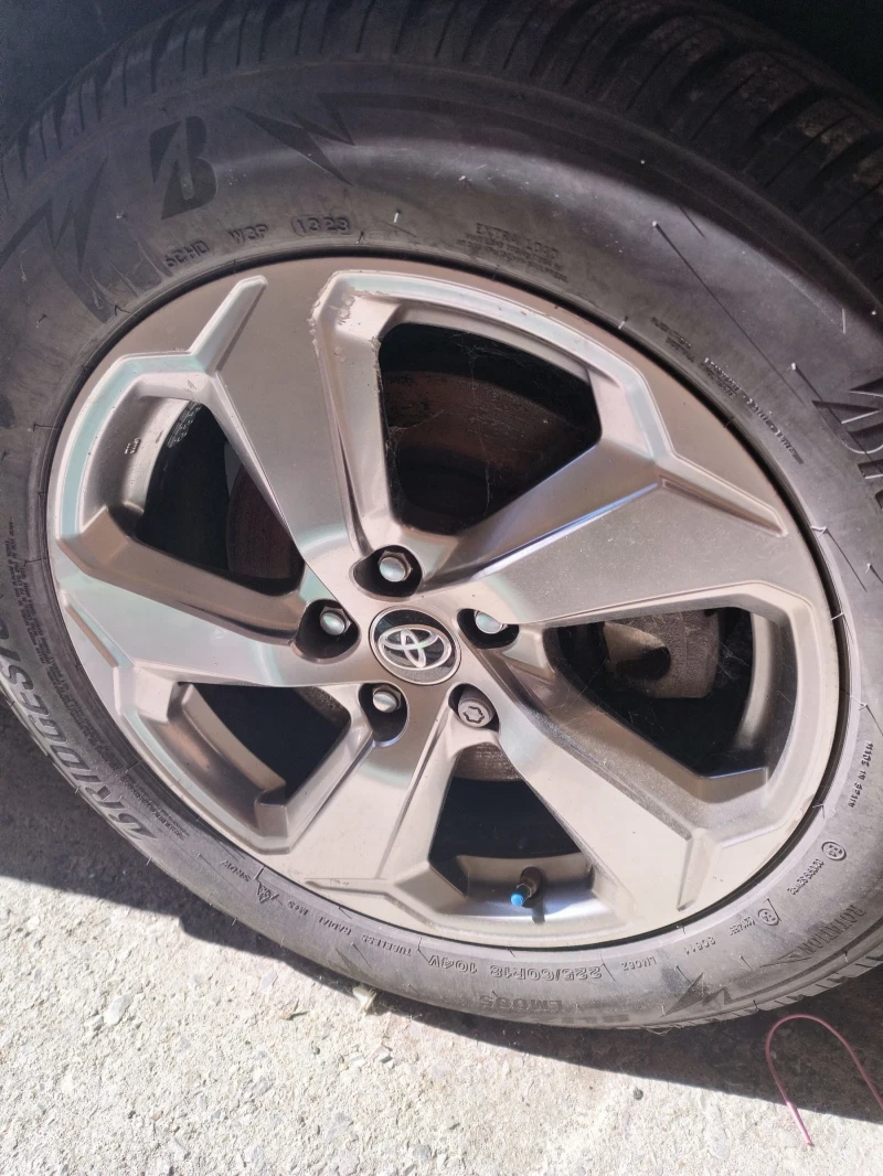 Toyota Rav4 2.5 Hybrid XLE, снимка 5 - Автомобили и джипове - 52612083