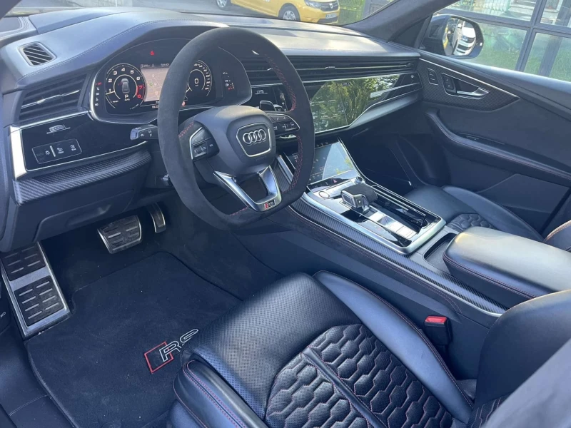Audi RSQ8 Готов Лизинг/CERAMIC/CARBON/DYNAMIC/B&O, снимка 9 - Автомобили и джипове - 52404985