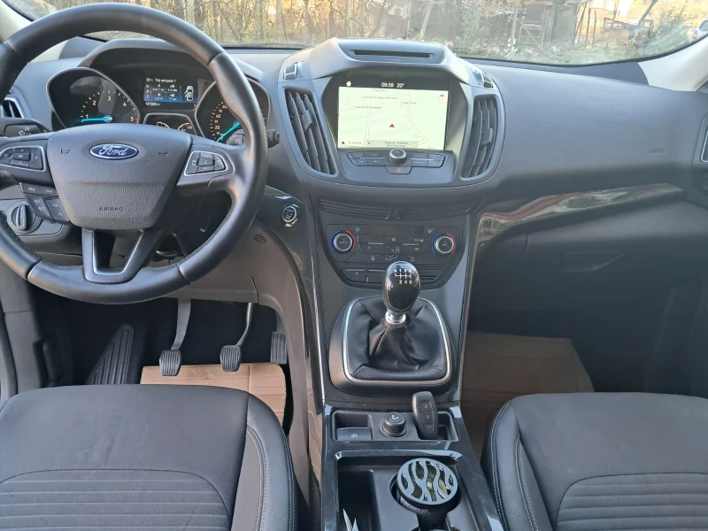 Ford Kuga 1.5 TDCI, снимка 8 - Автомобили и джипове - 52505051