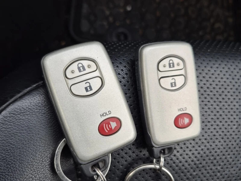 Toyota 4runner * SR5 * CARFAX * БЕЗ ПЪРВОНАЧАЛНА ВНОСКА, снимка 8 - Автомобили и джипове - 53000465