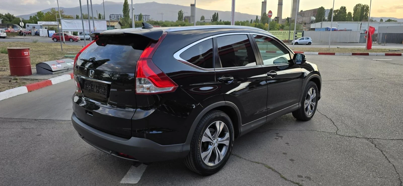 Honda Cr-v УНИКАТ-КОЖА-НАВИГАЦИЯ-4X4 - изображение 5
