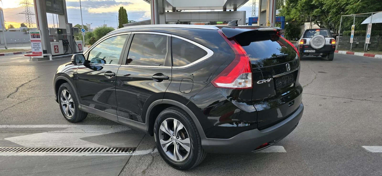 Honda Cr-v УНИКАТ-КОЖА-НАВИГАЦИЯ-4X4 - изображение 3