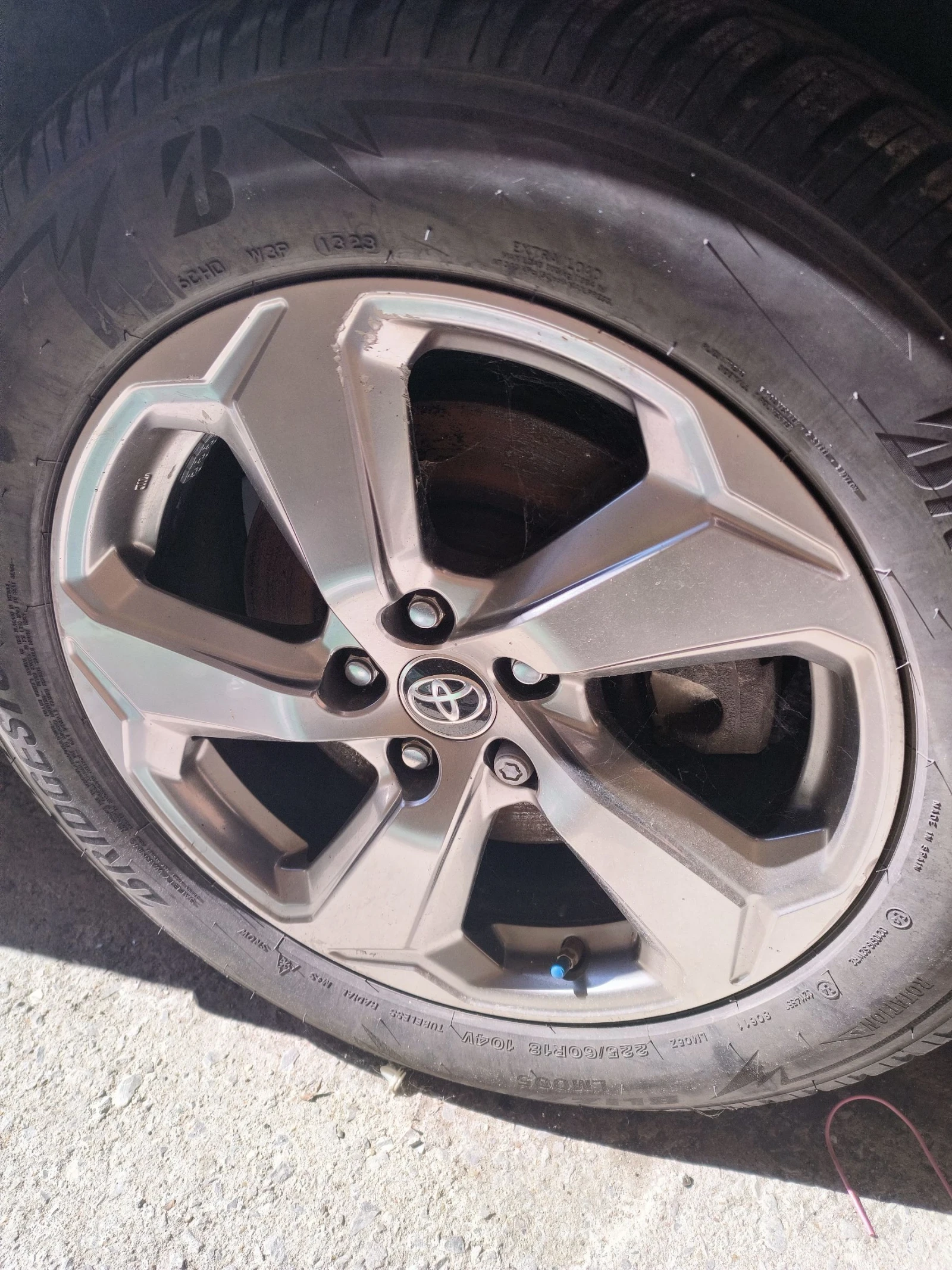 Toyota Rav4 2.5 Hybrid XLE - изображение 5