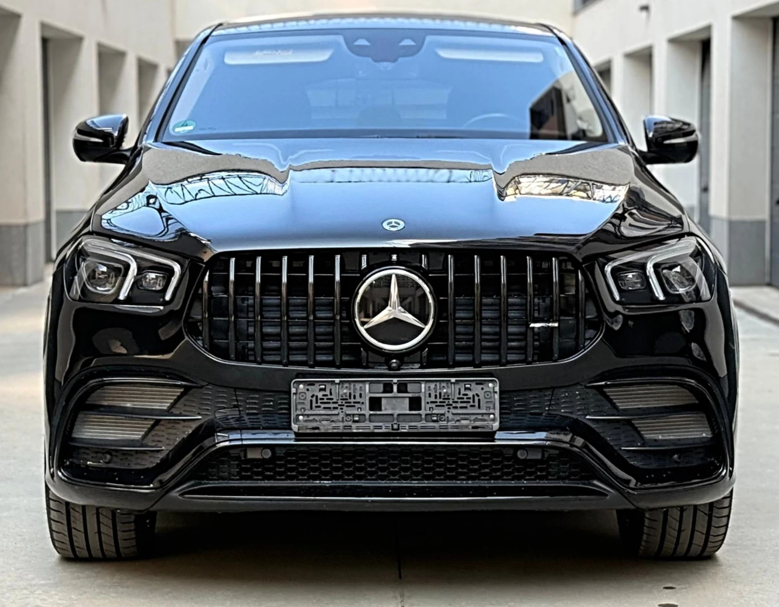 Mercedes-Benz GLE 350 MERCEDES GLE350d 63AMG OPTIC* Coupe* 3xTV* 360* Di, снимка 4 - Автомобили и джипове - 53733804