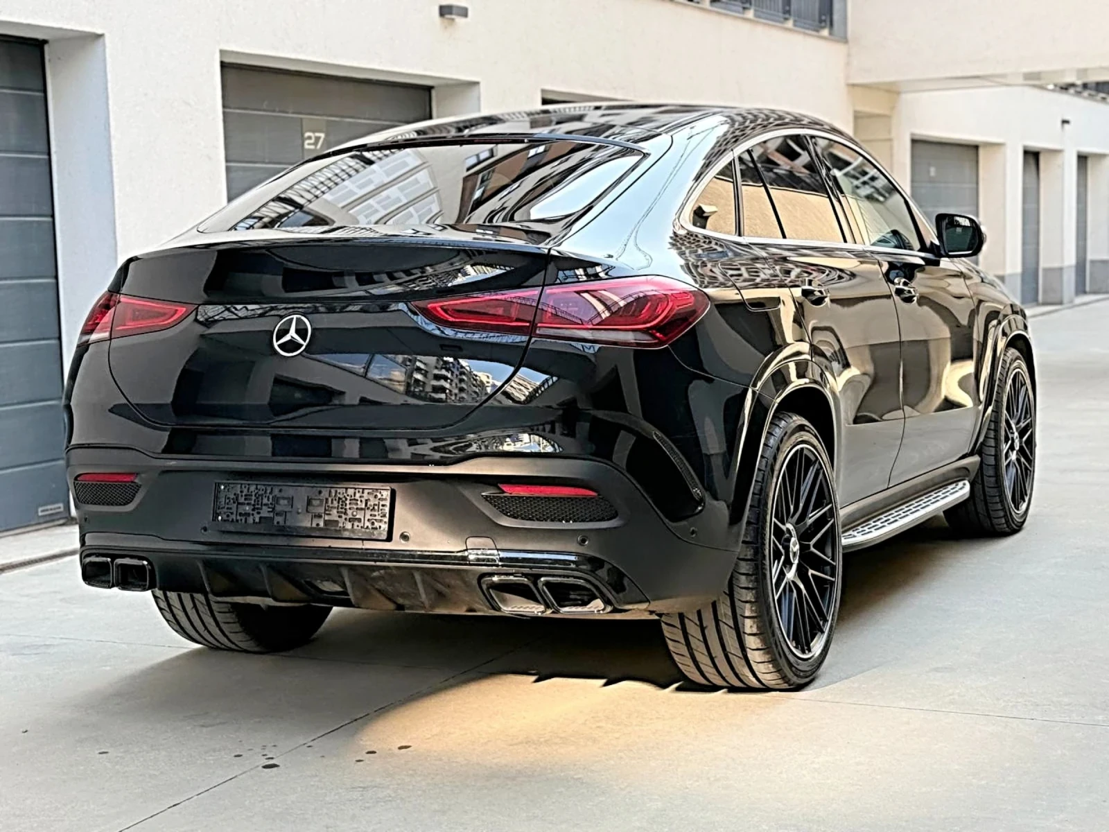 Mercedes-Benz GLE 350 MERCEDES GLE350d 63AMG OPTIC* Coupe* 3xTV* 360* Di, снимка 11 - Автомобили и джипове - 53733804
