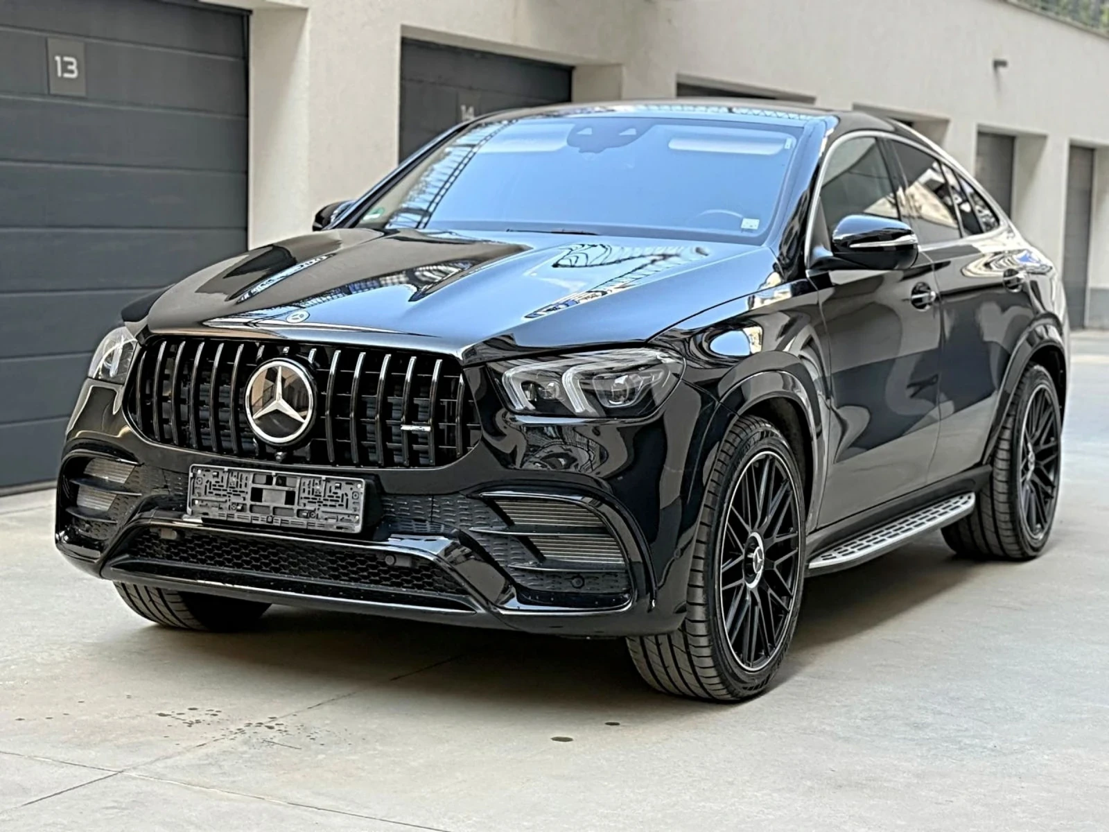 Mercedes-Benz GLE 350 MERCEDES GLE350d 63AMG OPTIC* Coupe* 3xTV* 360* Di, снимка 7 - Автомобили и джипове - 53733804