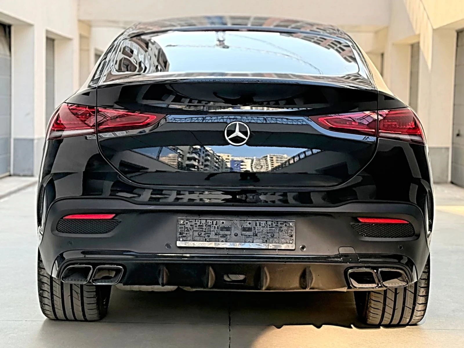 Mercedes-Benz GLE 350 MERCEDES GLE350d 63AMG OPTIC* Coupe* 3xTV* 360* Di, снимка 5 - Автомобили и джипове - 53733804