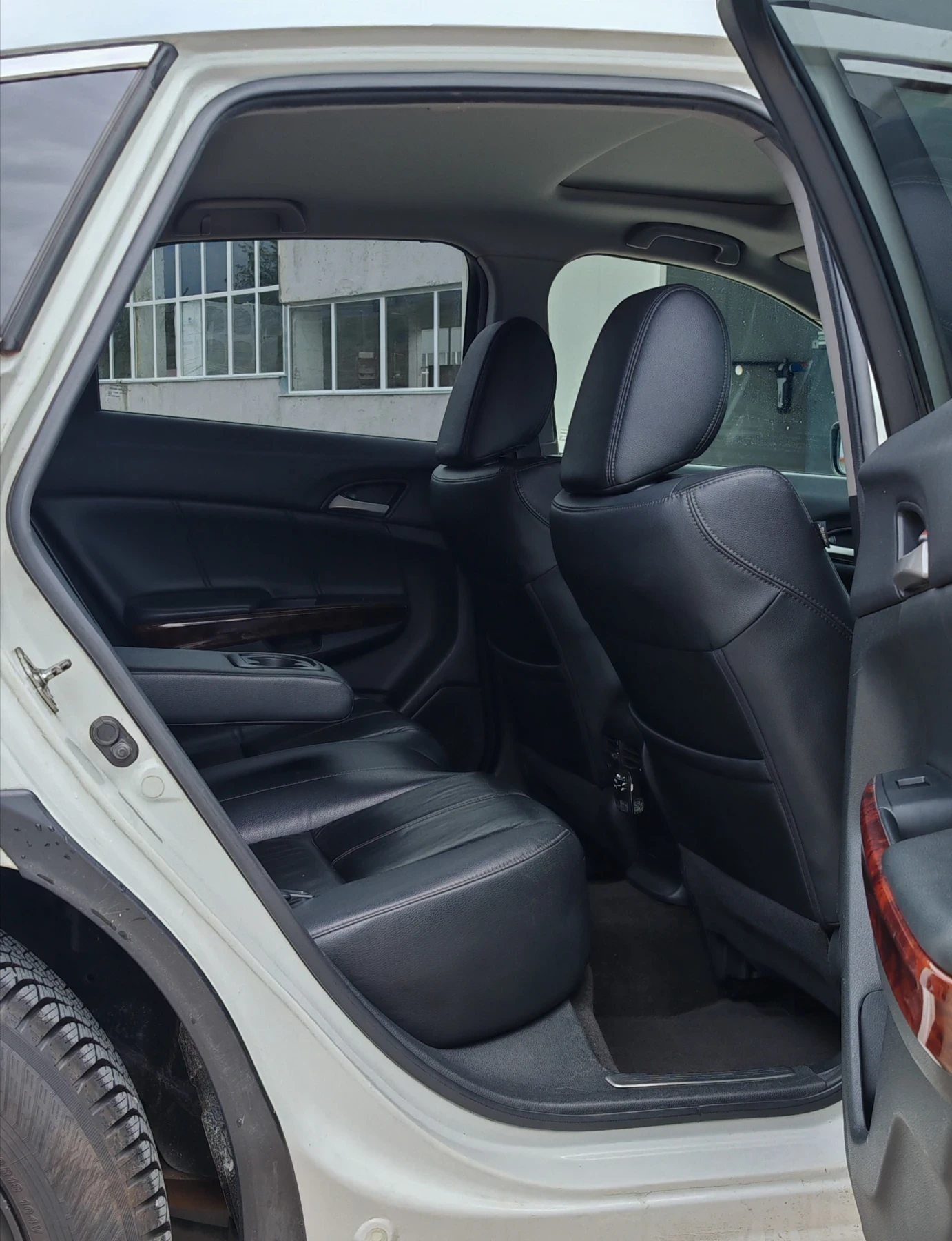 Honda Crosstour 3.5i-VTEC 4x4* Android* Navi* ACC* USB* ISOFIX* , снимка 15 - Автомобили и джипове - 54299109