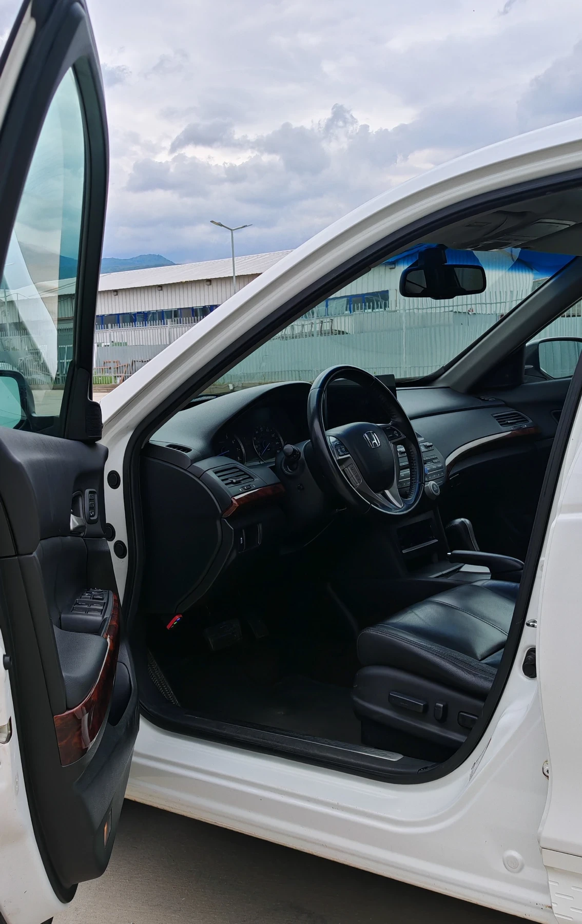 Honda Crosstour 3.5i-VTEC 4x4* Android* Navi* ACC* USB* ISOFIX* , снимка 7 - Автомобили и джипове - 54299109