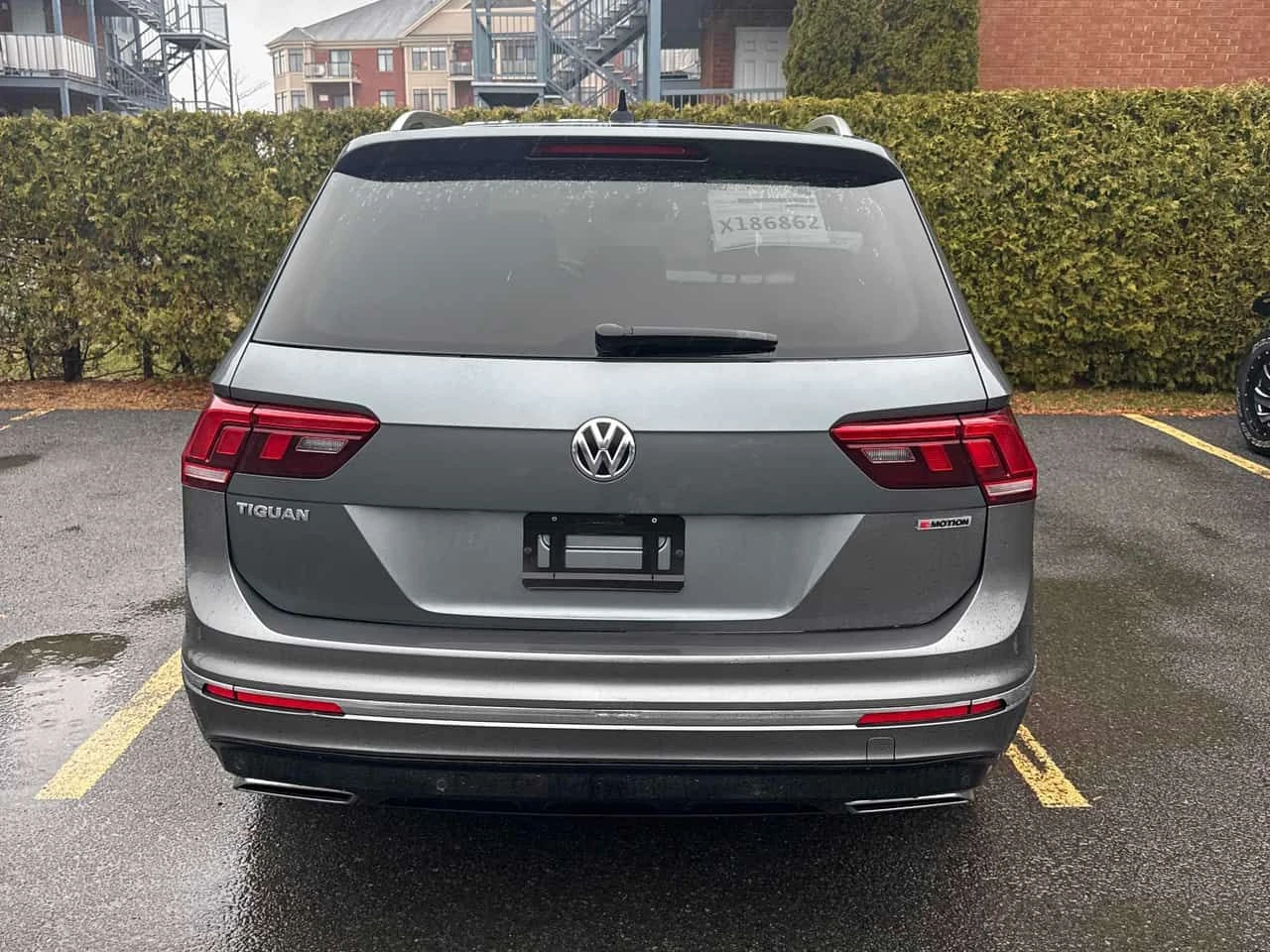 VW Tiguan  | Highline R-DESIGN | LED | | PANO | Keyless , снимка 5 - Автомобили и джипове - 54507960