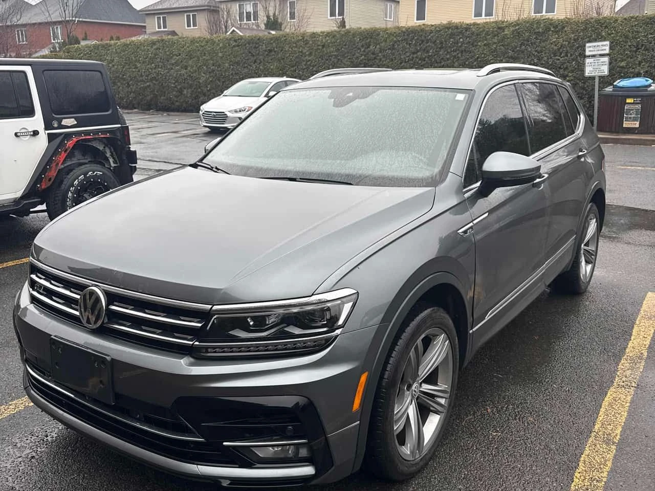 VW Tiguan  | Highline R-DESIGN | LED | | PANO | Keyless 