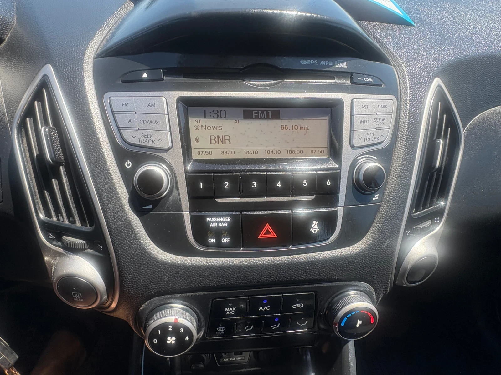 Hyundai IX35, снимка 10 - Автомобили и джипове - 54691616