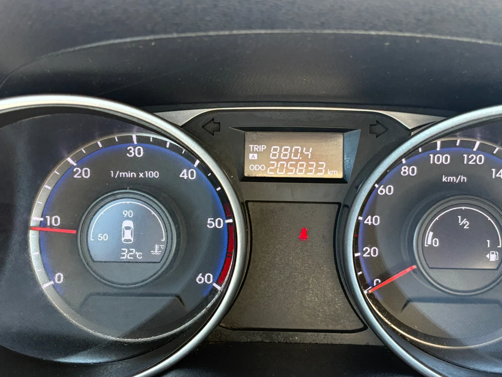 Hyundai IX35, снимка 8 - Автомобили и джипове - 54691616