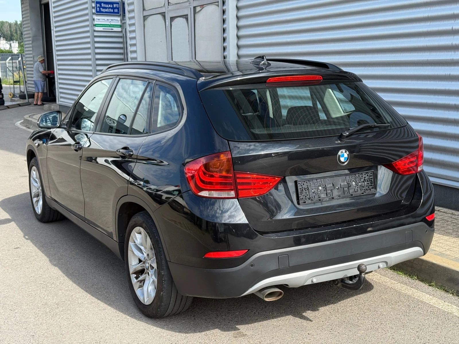 BMW X1 Facelift+ xDrive+ BiXenon+ Euro5B+ Теглич+ Подгрев, снимка 3 - Автомобили и джипове - 54938157