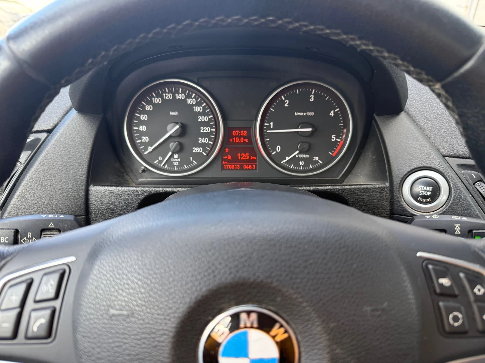 BMW X1 Facelift+ xDrive+ BiXenon+ Euro5B+ Теглич+ Подгрев, снимка 14 - Автомобили и джипове - 54938157