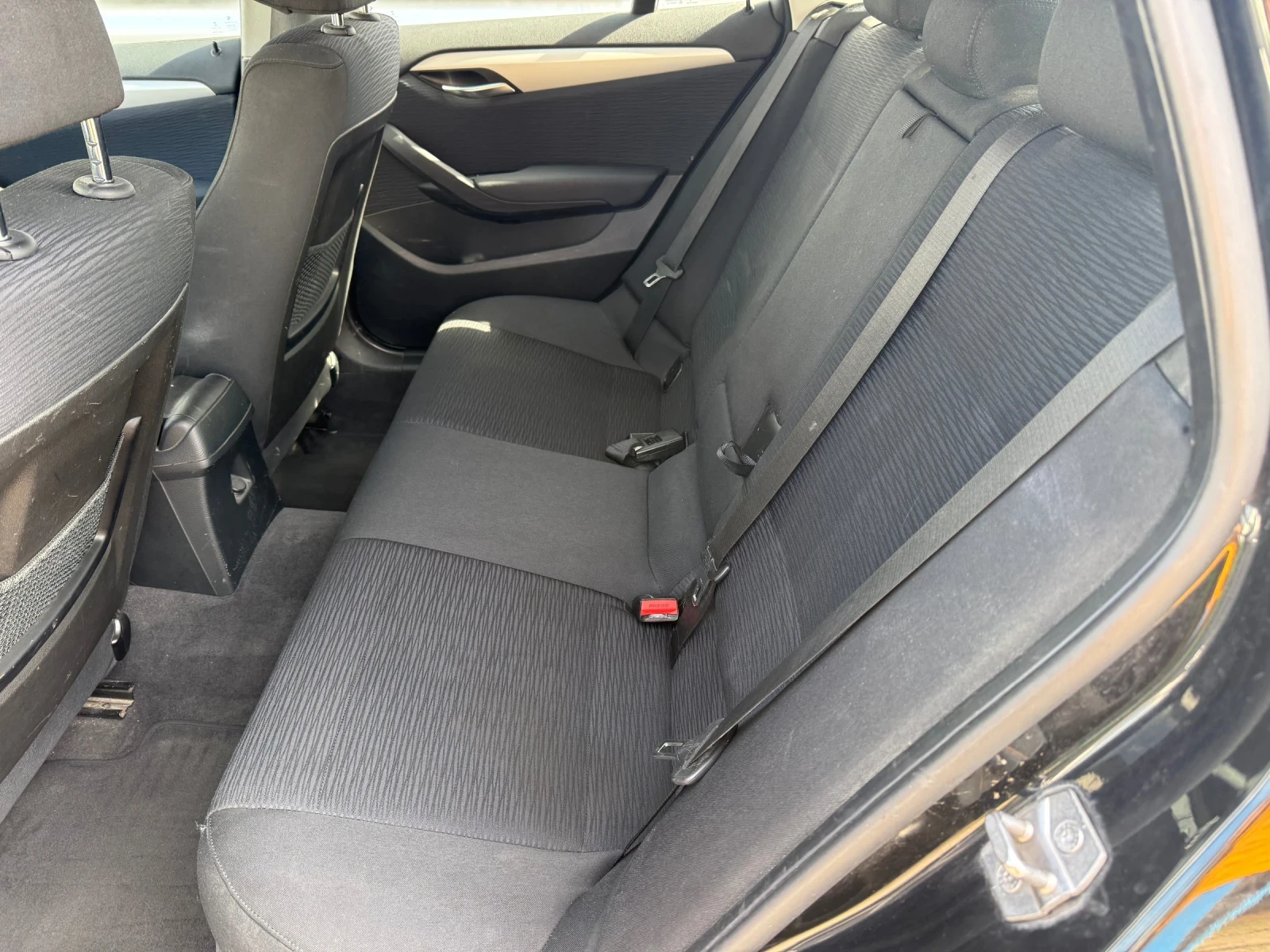 BMW X1 Facelift+ xDrive+ BiXenon+ Euro5B+ Теглич+ Подгрев, снимка 9 - Автомобили и джипове - 54938157
