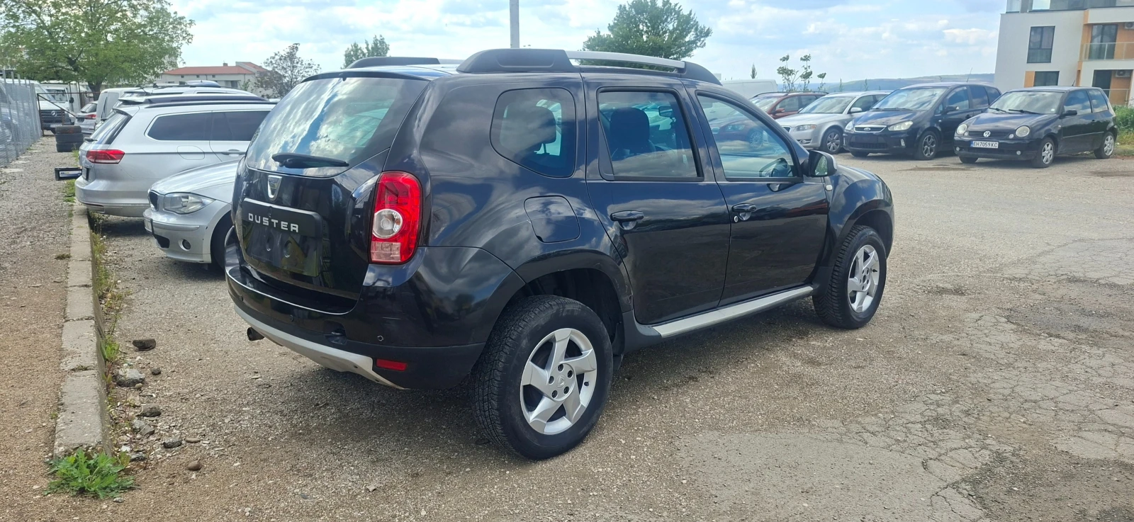 Dacia Duster 1.6 газ, снимка 5 - Автомобили и джипове - 54984958