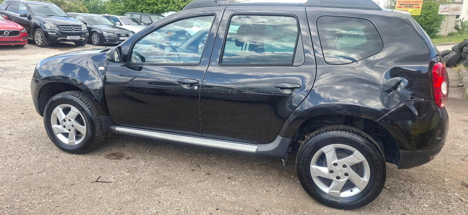Dacia Duster 1.6 газ, снимка 6 - Автомобили и джипове - 54984958