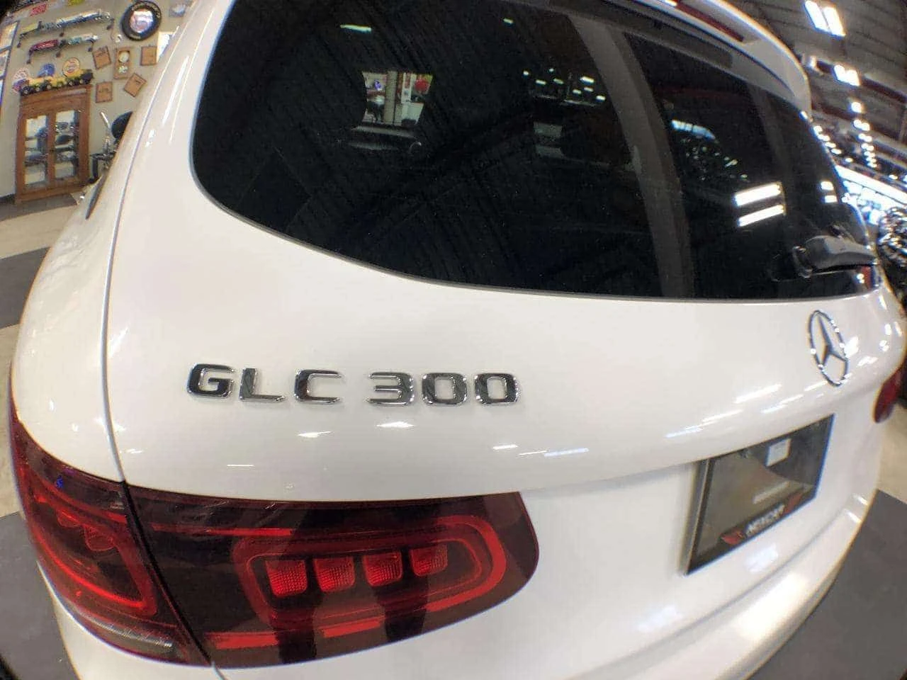 Mercedes-Benz GLC * 300 AMG PKG 4MATIC LEATHER PAN/ROOF NAVI CAMERA , снимка 14 - Автомобили и джипове - 55050072