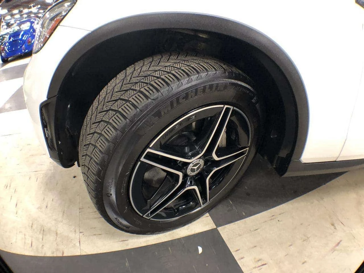 Mercedes-Benz GLC * 300 AMG PKG 4MATIC LEATHER PAN/ROOF NAVI CAMERA , снимка 11 - Автомобили и джипове - 55050072