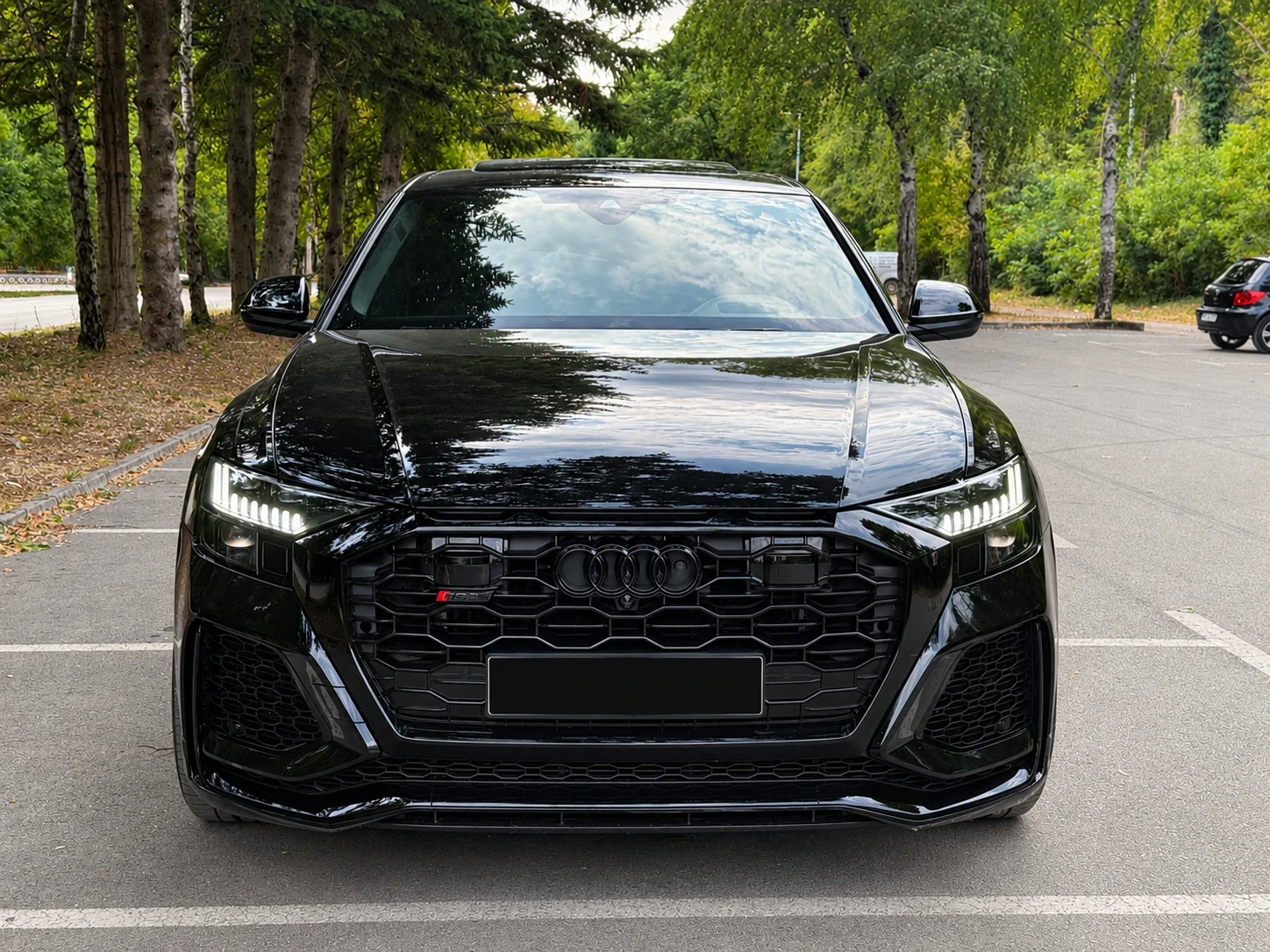 Audi RSQ8 4.0TFSI + ШВЕЙЦАРИЯ+ B&O MATRIX, снимка 2 - Автомобили и джипове - 56201742