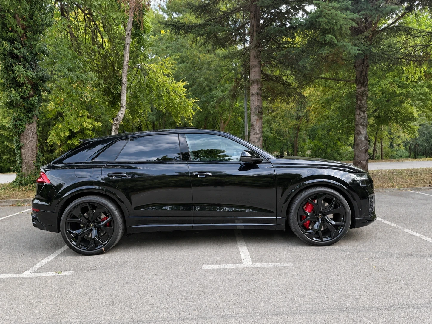 Audi RSQ8 4.0TFSI + ШВЕЙЦАРИЯ+ B&O MATRIX, снимка 6 - Автомобили и джипове - 56201742