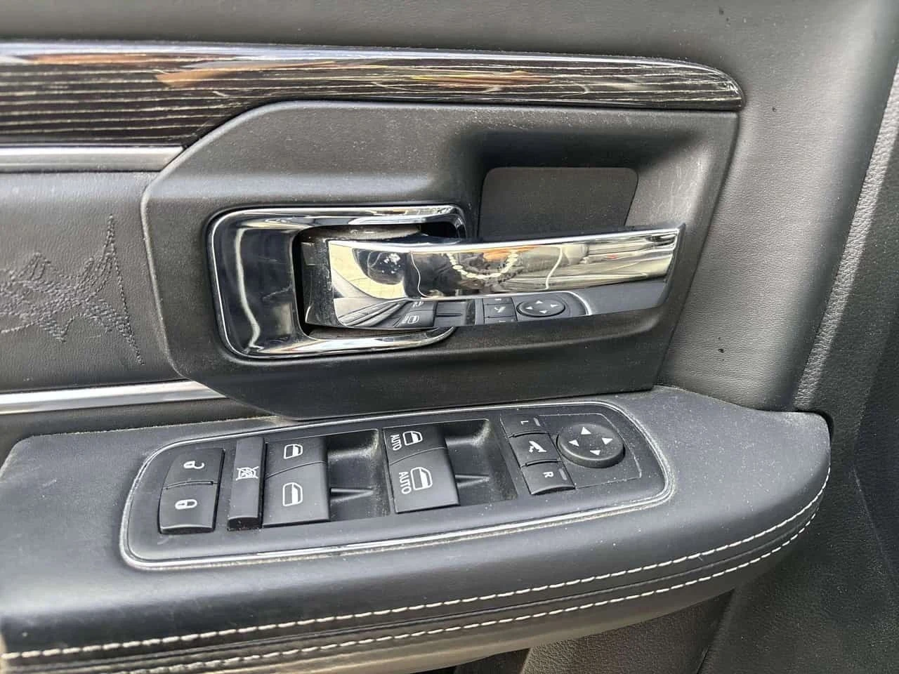 Dodge RAM 1500 | Mobile.bg � ����������� 12