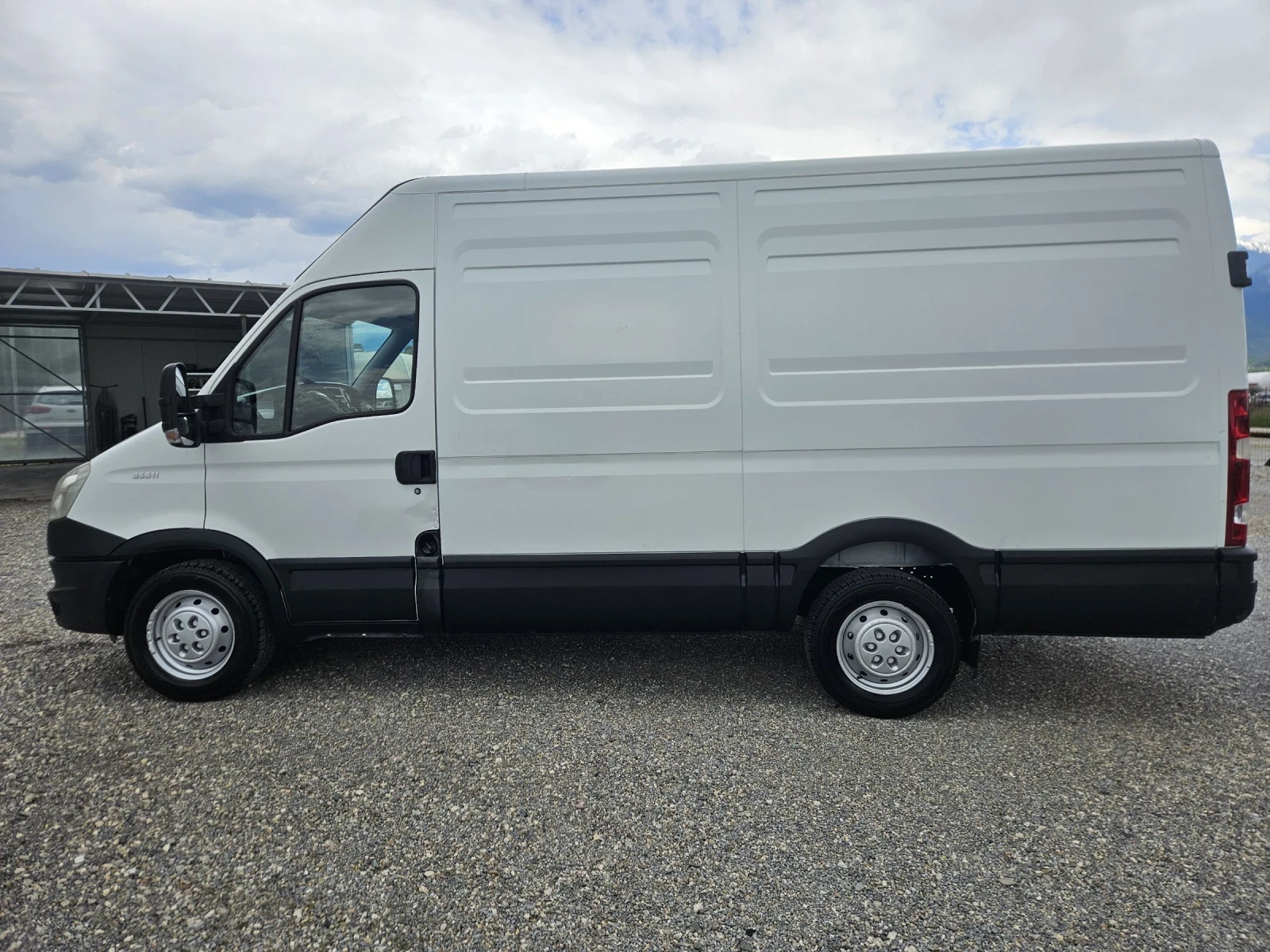 Iveco Daily  2.3 D, снимка 7 - Бусове и автобуси - 54416652