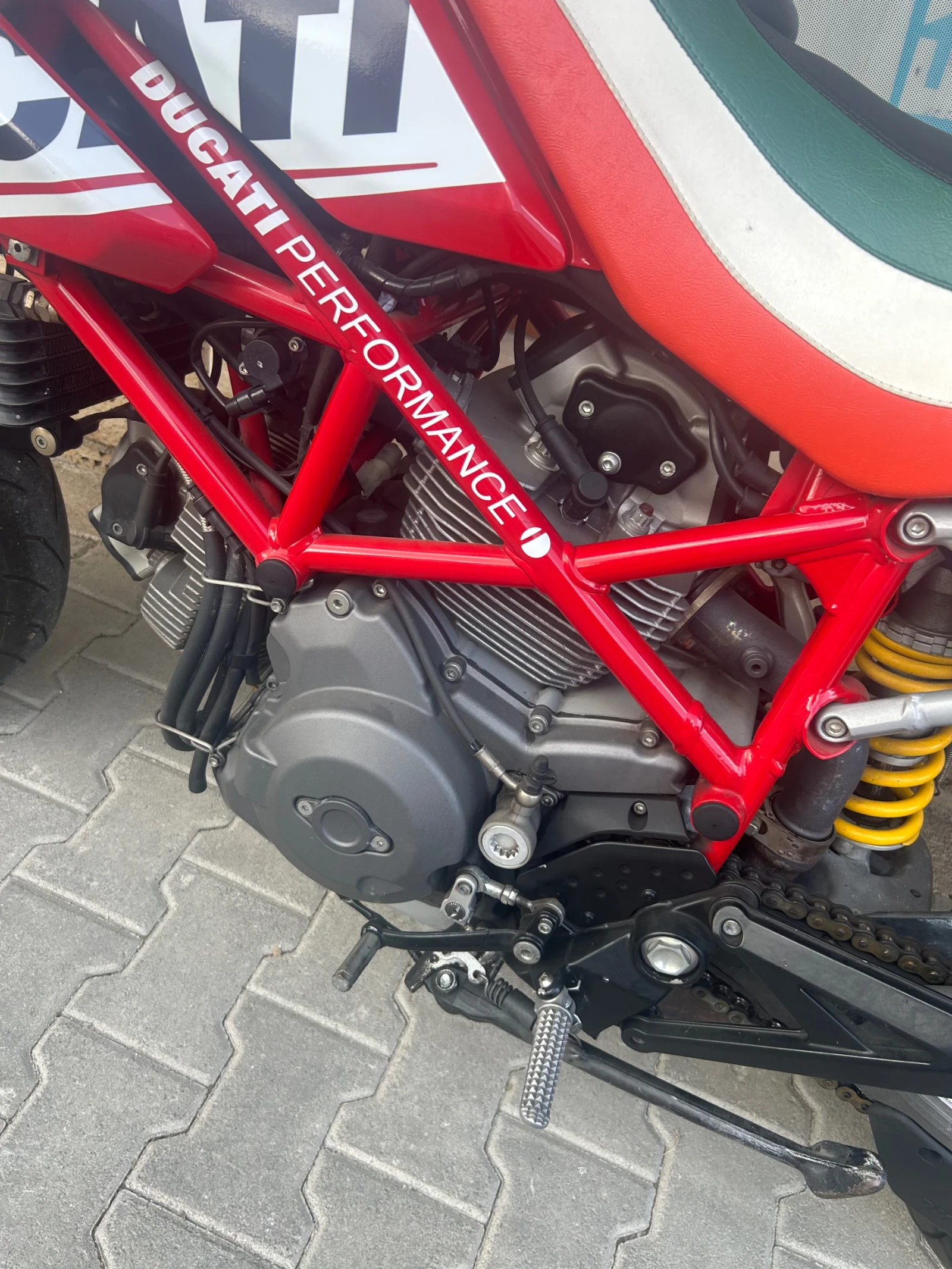 Ducati Hypermotard   - изображение 10