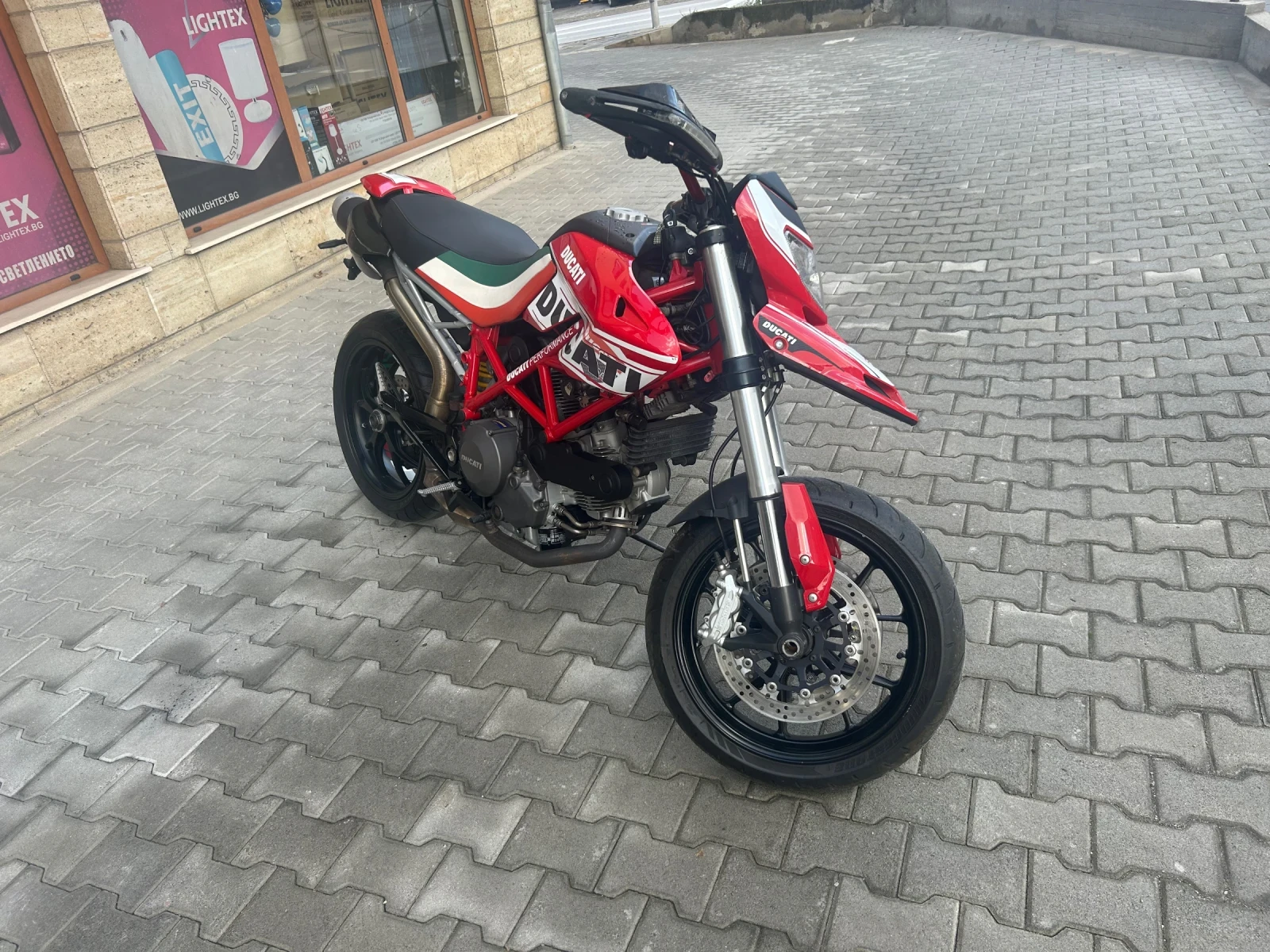 Ducati Hypermotard  | Mobile.bg   12