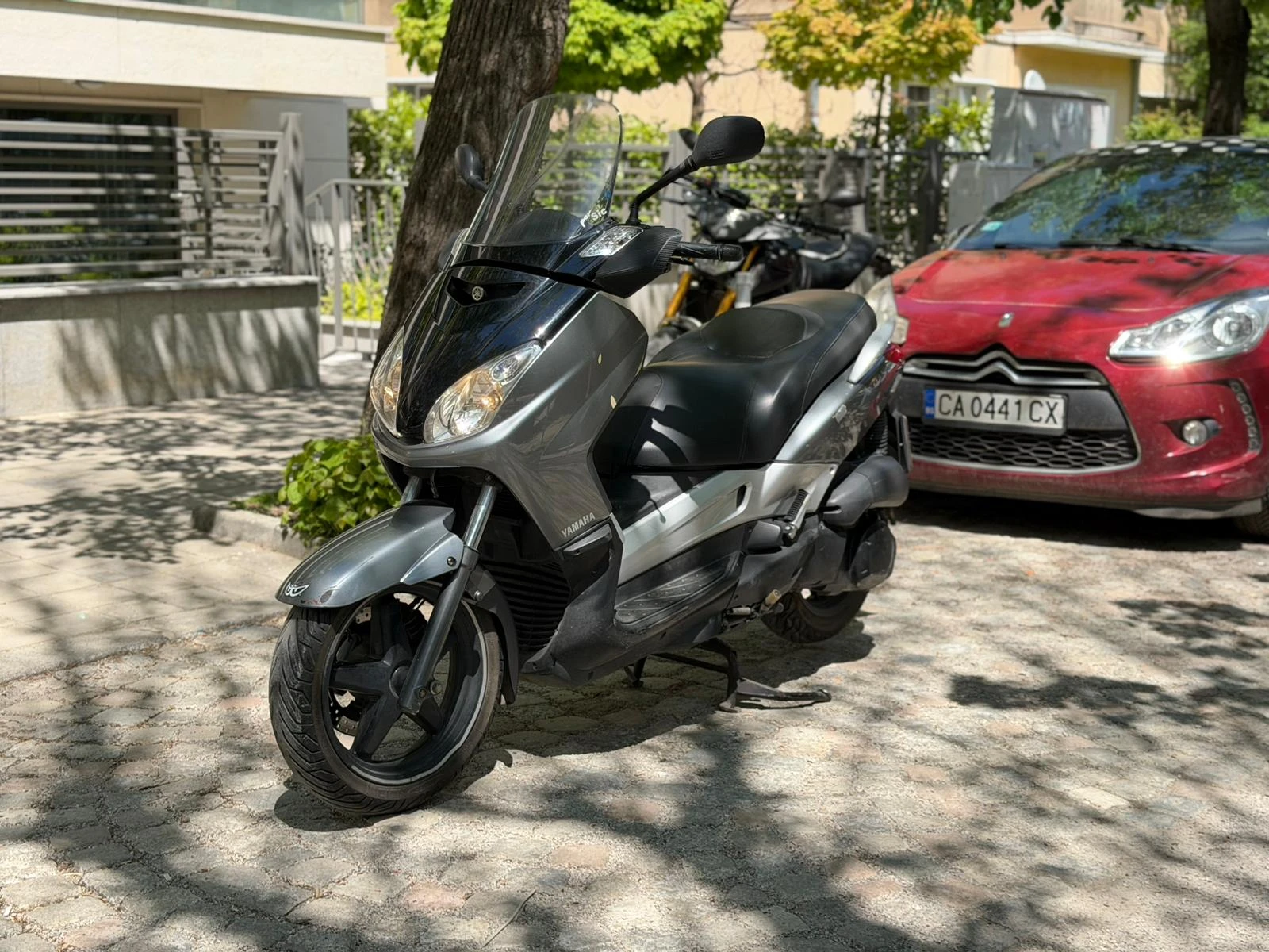 Yamaha X-max 250