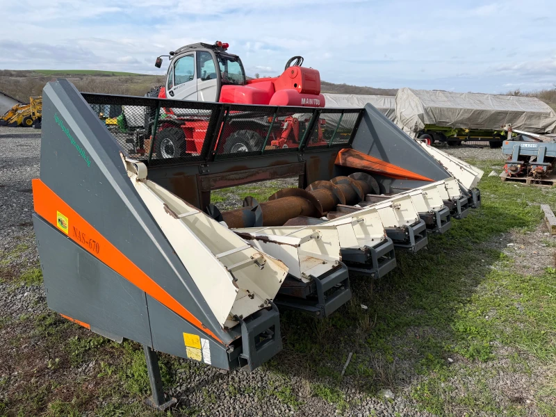 Комбайн Claas MEGA 360 DOMINATOR + 2 ХЕДЕРА И ТАВА ЗА РАПИЦА , снимка 13 - Селскостопанска техника - 52017555