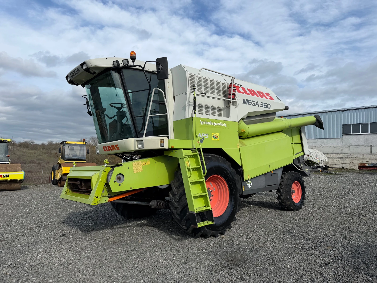 ������� Claas MEGA 360 DOMINATOR + 2 ������ � ���� �� ������  | Mobile.bg � ����������� 3