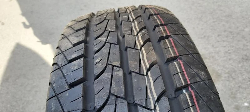 Гуми Летни 215/65R16, снимка 1 - Гуми и джанти - 33033833