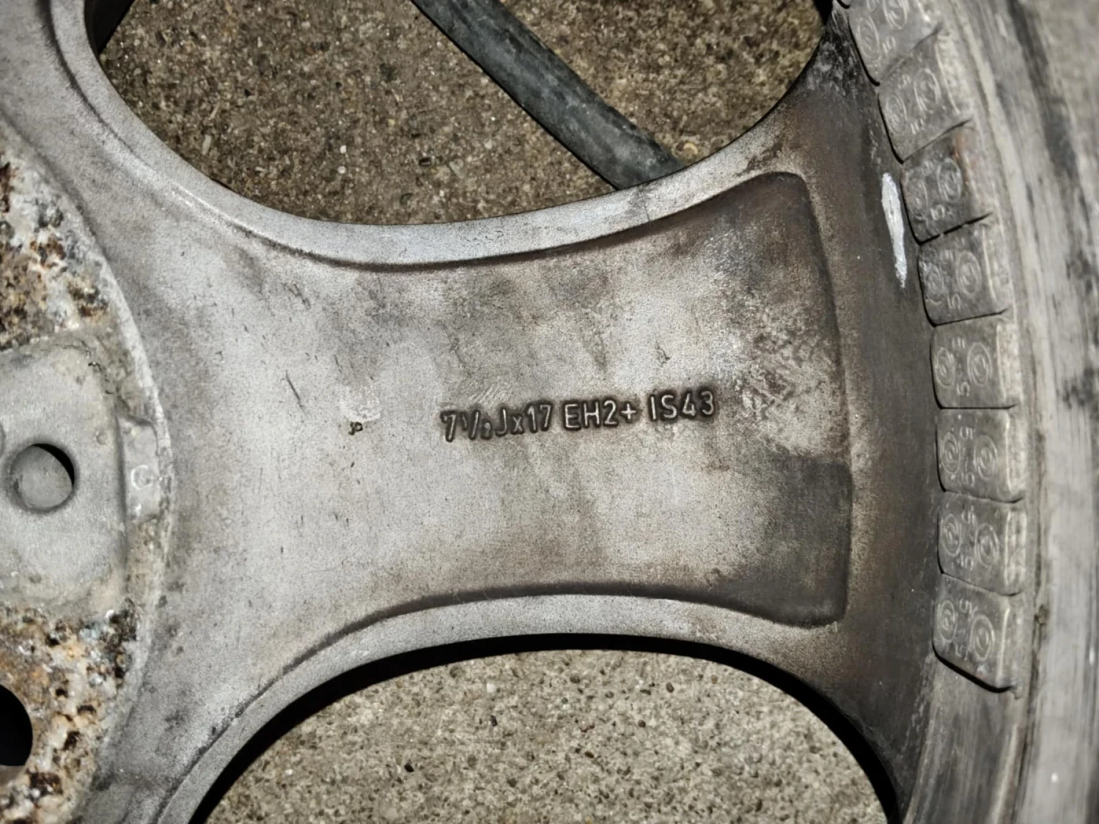    225/50R17  BMW | Mobile.bg   4